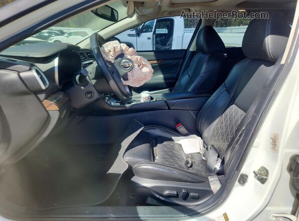 1N4AA6AP6HC444354 2017 NISSAN MAXIMA White Widok wnętrza z przodu