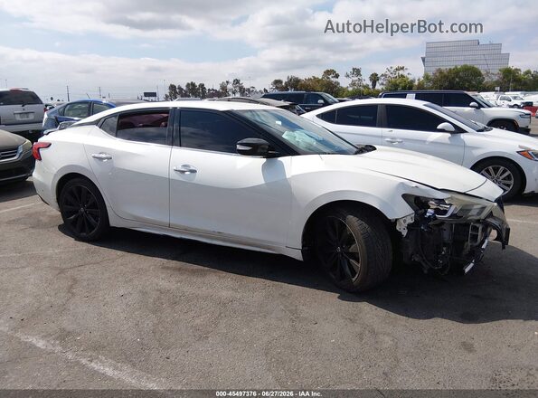 1N4AA6AP6HC449652 2017 NISSAN MAXIMA White Widok wnętrza z tyłu