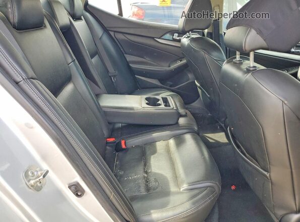 1N4AA6AP6JC374652 2018 NISSAN MAXIMA Silver უკანა სავარძლების ხედი