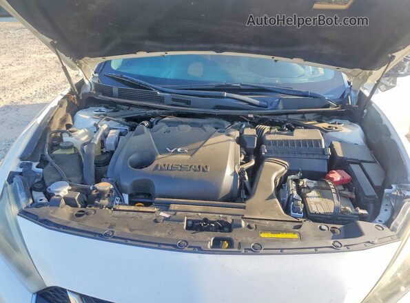 1N4AA6AP6JC375669 2018 NISSAN MAXIMA White Widok wnętrza z tyłu