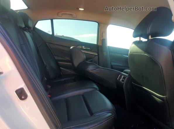 1N4AA6AP6JC375669 2018 NISSAN MAXIMA White Widok tylnych siedzeń