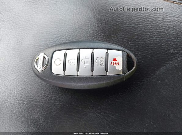 1N4AA6AP7HC404056 2017 NISSAN MAXIMA Серебряный Вид панели приборов
