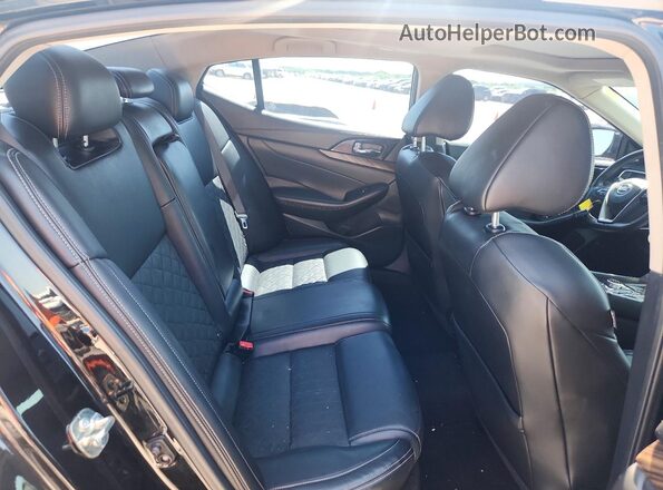 1N4AA6AP7HC447117 2017 NISSAN MAXIMA Black უკანა სავარძლების ხედი