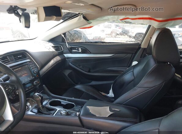 1N4AA6AP7JC390858 2018 NISSAN MAXIMA Silver წინა სალონის ხედი