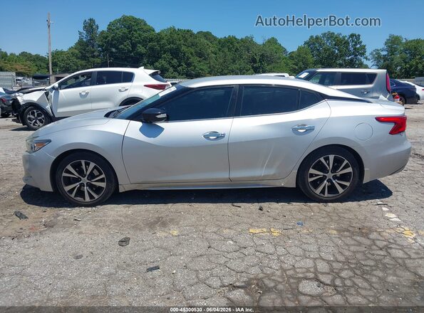 1N4AA6AP7JC390858 2018 NISSAN MAXIMA Silver სალონის 360-გრადუსიანი ხედი