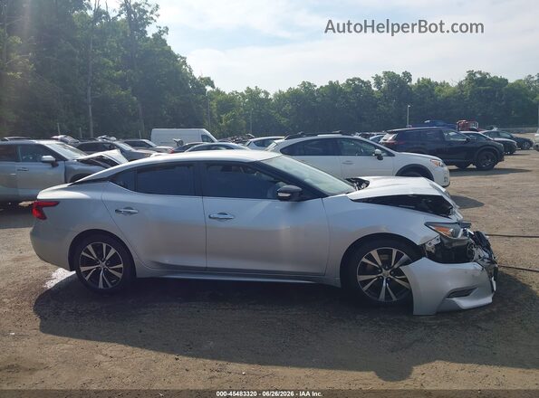 1N4AA6AP7JC393999 2018 NISSAN MAXIMA Silver Rear interior view