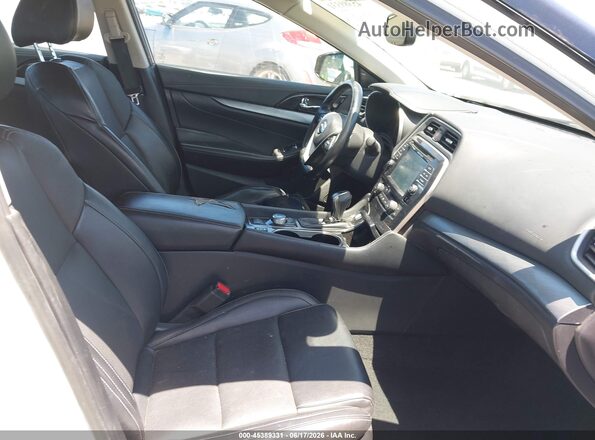 1N4AA6AP8HC370239 2017 NISSAN MAXIMA White წინა სალონის ხედი