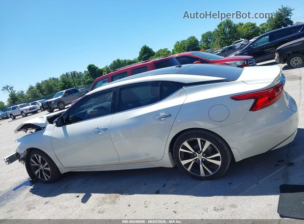 1N4AA6AP8JC369369 2018 NISSAN MAXIMA White Widok wnętrza 360 stopni