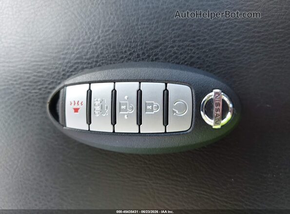 1N4AA6AP8JC374278 2018 NISSAN MAXIMA Черный Вид панели приборов