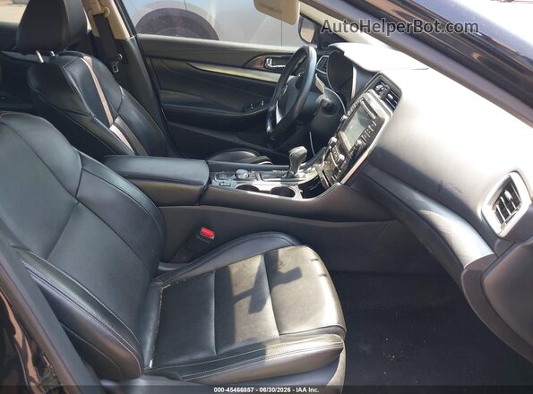 1N4AA6APXJC383905 2018 NISSAN MAXIMA Черный Вид салона спереди