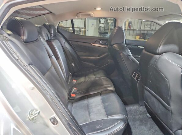 1N4AA6AV6KC371007 2019 NISSAN MAXIMA Серебряный Вид задних сидений