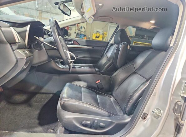 1N4AA6AV6KC371007 2019 NISSAN MAXIMA Серебряный Вид салона спереди
