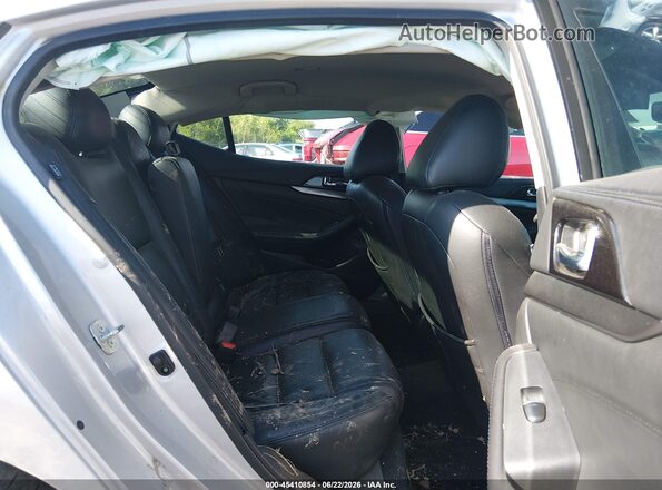 1N4AA6AV9KC379179 2019 NISSAN MAXIMA Серебряный Вид наклейки с VIN-кодом