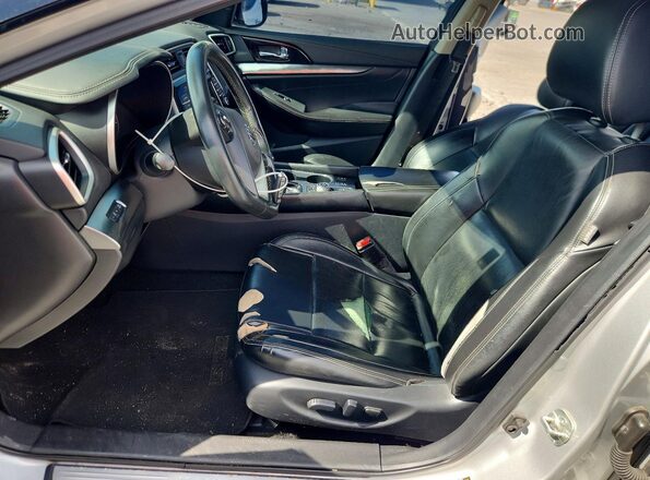 1N4AA6CV7LC372102 2020 NISSAN MAXIMA Silver Front interior view