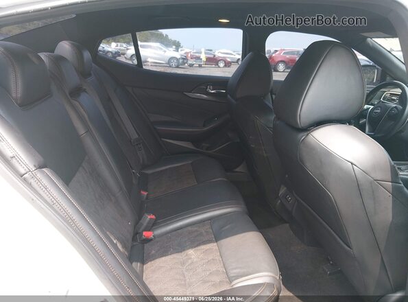 1N4AA6EV1PC504452 2023 NISSAN MAXIMA White Вид наклейки з VIN-кодом