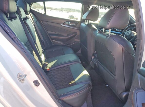 1N4AA6EV9PC507650 2023 NISSAN MAXIMA White Vista de los asientos traseros