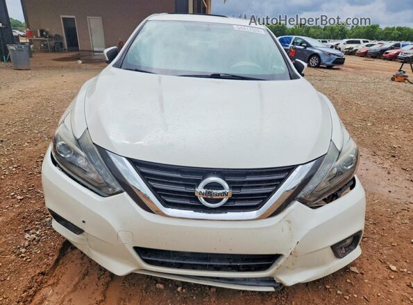 1N4AL3AP0GC218091 2016 NISSAN ALTIMA White Front view