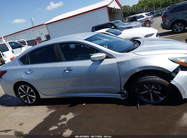 1N4AL3AP0HC117800 2017 NISSAN ALTIMA Silver Вид задньої частини салону