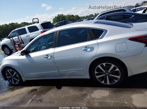 1N4AL3AP0HC117800 2017 NISSAN ALTIMA Silver Панорамний вид салону 360°
