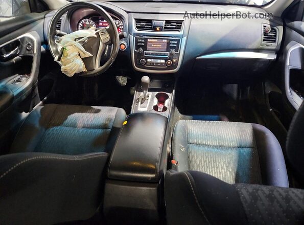 1N4AL3AP0HC146942 2017 NISSAN ALTIMA Серебряный Вид панели приборов