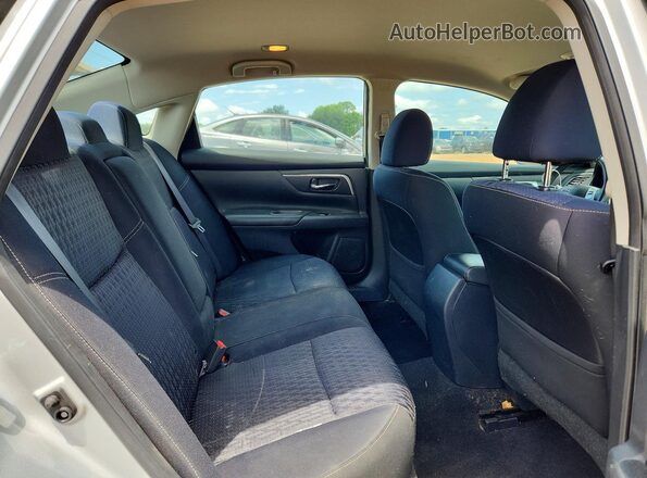 1N4AL3AP0HC159352 2017 NISSAN ALTIMA Silver Rear seats view