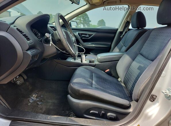 1N4AL3AP0HC222269 2017 NISSAN ALTIMA Silver Front interior view