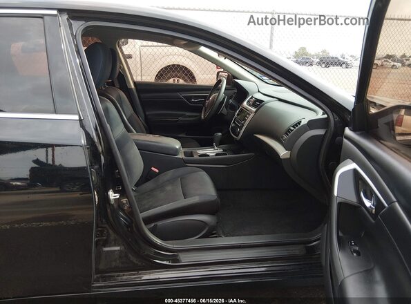 1N4AL3AP0HC262450 2017 NISSAN ALTIMA Black Front interior view