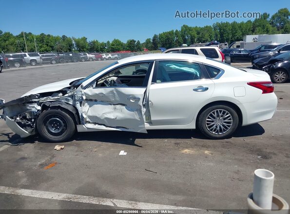 1N4AL3AP0HN325759 2017 NISSAN ALTIMA White Widok wnętrza z tyłu