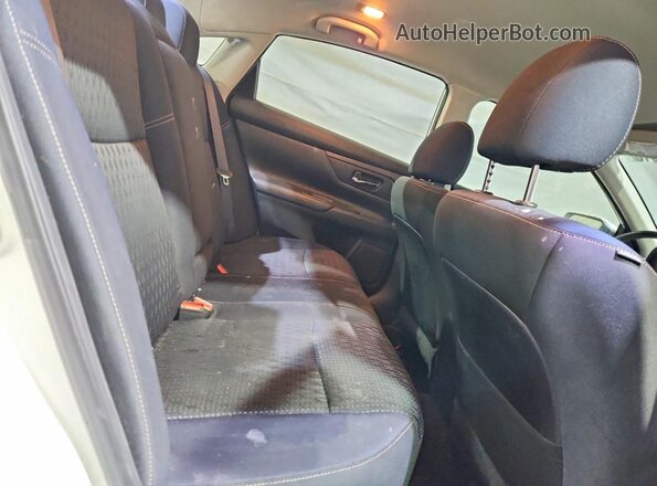 1N4AL3AP0HN333991 2017 NISSAN ALTIMA White Widok tylnych siedzeń