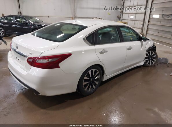 1N4AL3AP0JC174584 2018 NISSAN ALTIMA White Задня права чверть
