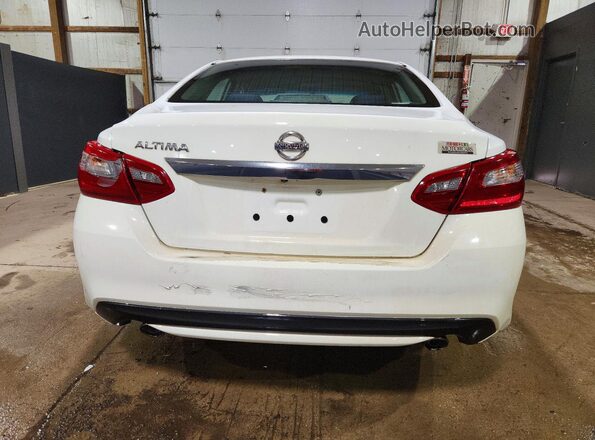 1N4AL3AP0JC174746 2018 NISSAN ALTIMA White Հետևի տեսք