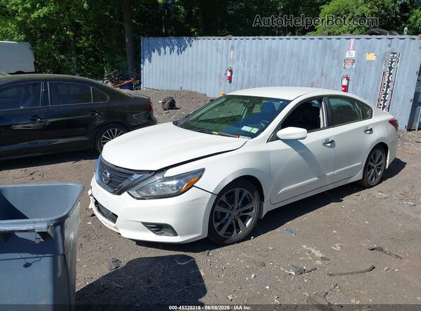 1N4AL3AP0JC276256 2018 NISSAN ALTIMA White 