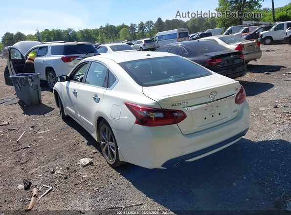 1N4AL3AP0JC276256 2018 NISSAN ALTIMA White 