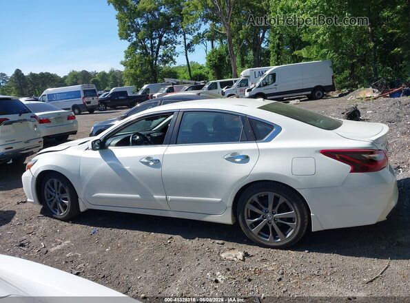 1N4AL3AP0JC276256 2018 NISSAN ALTIMA White 