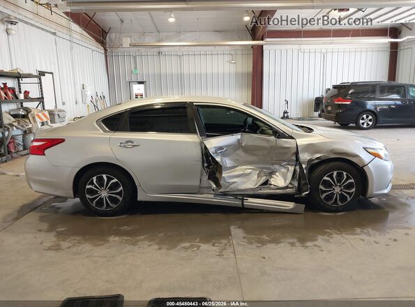 1N4AL3AP1GC217094 2016 NISSAN ALTIMA Silver Սալոնի 360 աստիճան տեսք