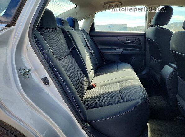 1N4AL3AP1GC259569 2016 NISSAN ALTIMA Серебряный Вид задних сидений