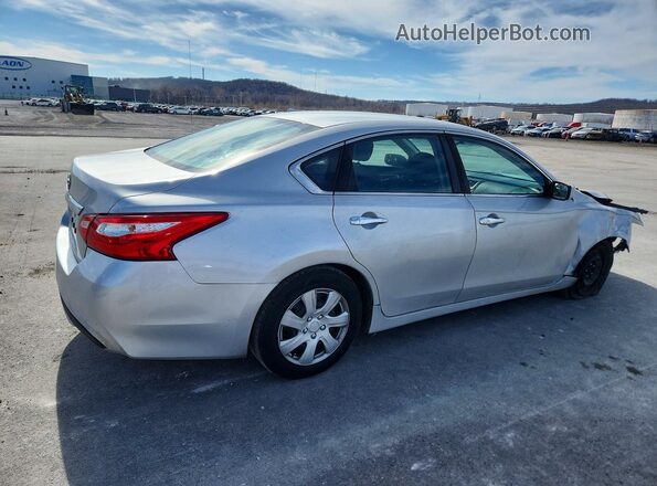 1N4AL3AP1GC259569 2016 NISSAN ALTIMA Серебряный Задняя правая четверть