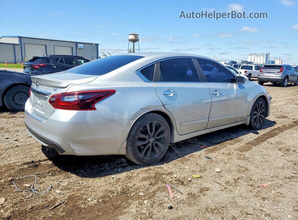 1N4AL3AP1HC132175 2017 NISSAN ALTIMA Серебряный Задняя правая четверть