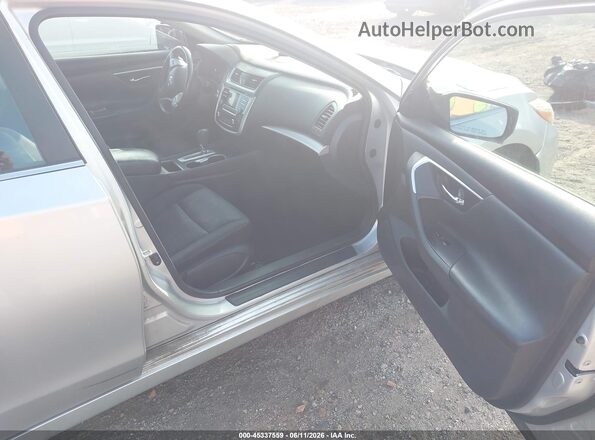 1N4AL3AP1HC169002 2017 NISSAN ALTIMA Gray Vista interior delantera