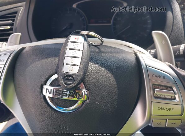 1N4AL3AP1HC171820 2017 NISSAN ALTIMA Черный Вид панели приборов