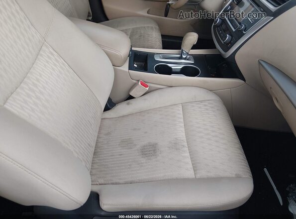 1N4AL3AP1HC183689 2017 NISSAN ALTIMA White Front interior view