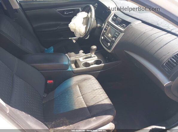 1N4AL3AP1HC204749 2017 NISSAN ALTIMA Белый Вид салона спереди