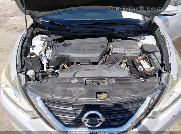 1N4AL3AP1HC230641 2017 NISSAN ALTIMA Silver Rear view