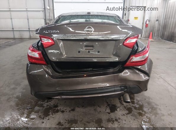 1N4AL3AP1HC240747 2017 NISSAN ALTIMA Gray Widok z przodu