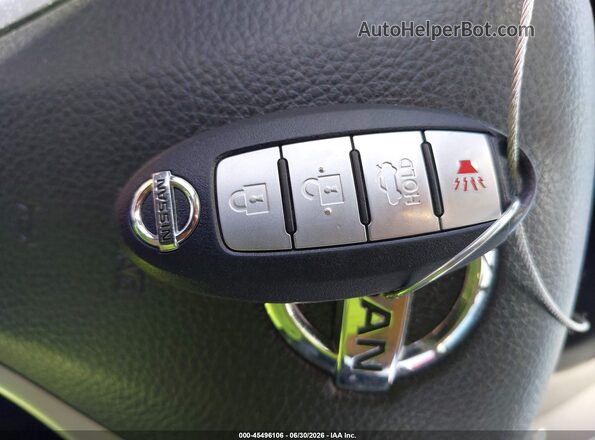1N4AL3AP1HN348533 2017 NISSAN ALTIMA Silver Vista del salpicadero
