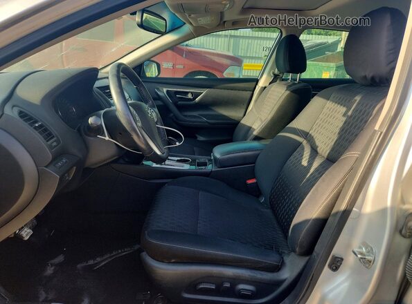 1N4AL3AP1JC137947 2018 NISSAN ALTIMA Silver Սալոնի դիմացի տեսք