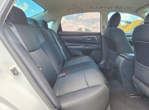1N4AL3AP1JC140220 2018 NISSAN ALTIMA White Widok tylnych siedzeń