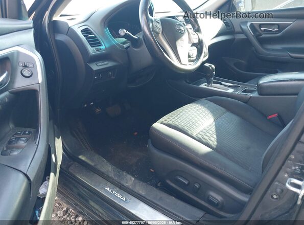 1N4AL3AP1JC225350 2018 NISSAN ALTIMA Черный Вид салона спереди