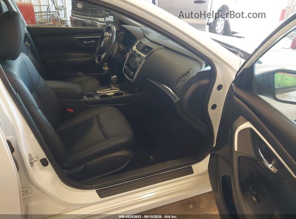 1N4AL3AP1JC276069 2018 NISSAN ALTIMA White წინა სალონის ხედი