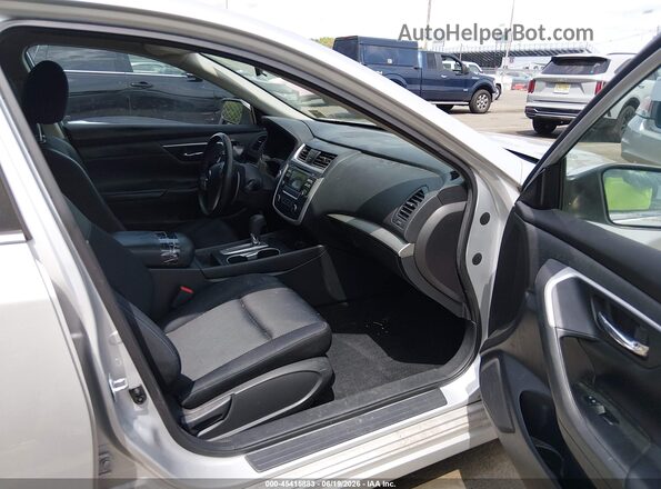 1N4AL3AP2GC157763 2016 NISSAN ALTIMA Silver Vista interior delantera